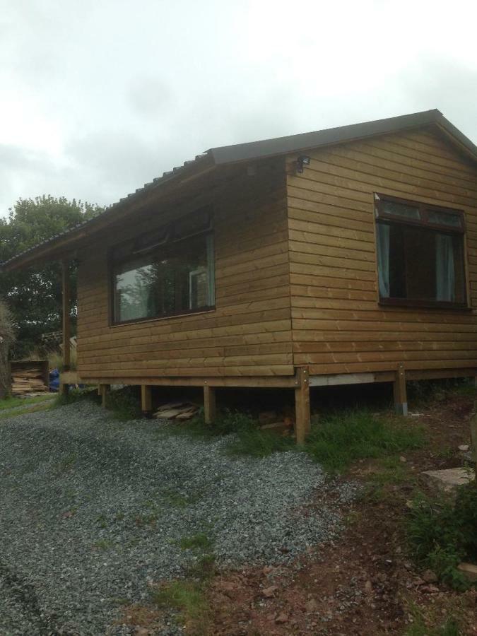 Hygge Hut Apartment Pembroke Exterior photo
