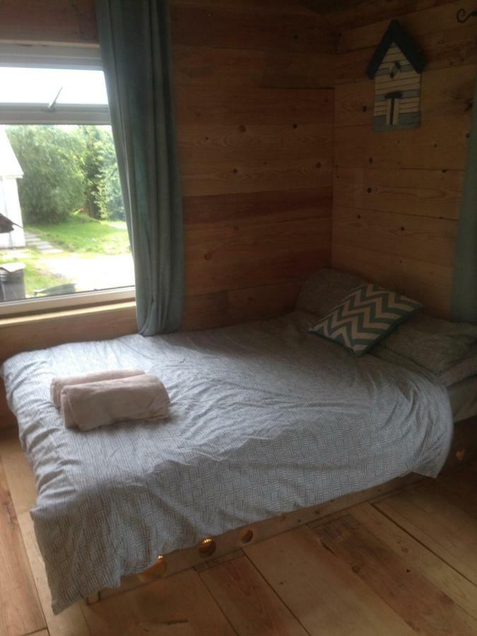 Hygge Hut Apartment Pembroke Exterior photo